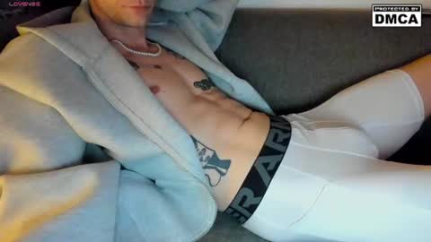 kinky_spidey online show from June 14, 2:09 am