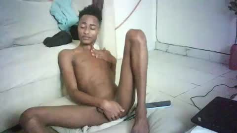 kinkybby_ online show from March 2, 2:00 pm