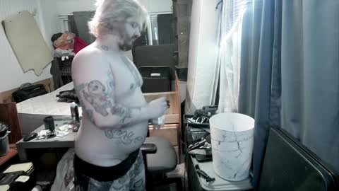 Snapshot of kinkybiguy14 chatting on March 12, 4:08 am Kinky Cassie online show from March 12, 4:08 am