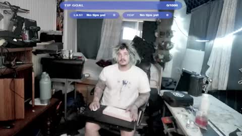 Snapshot of kinkybiguy14 chatting on November 1, 7:32 am Kinky Cassie online show from November 1, 7:32 am