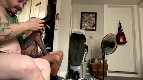 Snapshot of kinkybiguy14 chatting on November 7, 7:14 pm Kinky Cassie online show from November 7, 7:14 pm