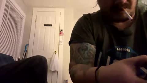 Snapshot of kinkybiguy14 chatting on November 14, 11:09 am Kinky Cassie online show from November 14, 11:09 am