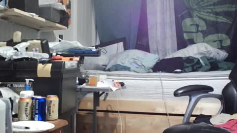 Snapshot of kinkybiguy14 chatting on February 22, 2:56 am Kinky Cassie online show from February 22, 2:56 am