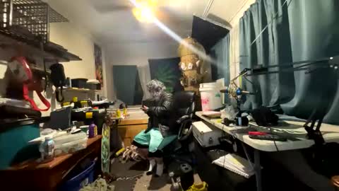 Snapshot of kinkybiguy14 chatting on March 3, 7:03 am Kinky Cassie online show from March 3, 7:03 am