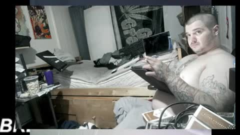 Snapshot of kinkybiguy14 chatting on July 7, 6:47 am Kinky Cassie online show from July 7, 6:47 am