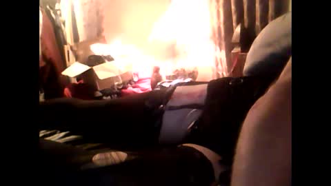 Snapshot of kinkycouple4youtosee1111 chatting on October 2, 8:54 am Bambi Lynn online show from October 2, 8:54 am