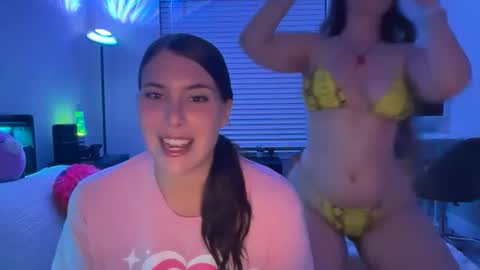 kinkycreative online show from July 16, 4:29 am