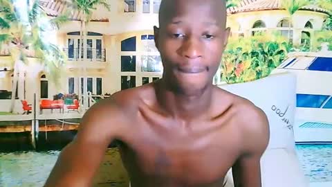 Snapshot of kinkyebonyguy chatting on October 20, 5:52 am BigD online show from October 20, 5:52 am