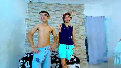 kinkyhousexxx online show from April 26, 10:29 pm
