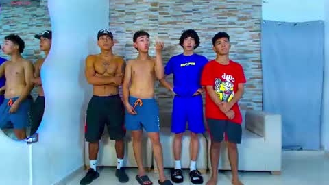 kinkyhousexxx online show from June 29, 5:03 am