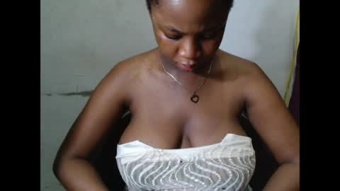 kinkyjuicexx online show from April 28, 8:30 am