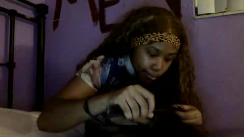 Bunniii online show from February 2, 5:06 am