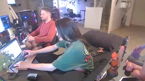 Snapshot of kinkykumiho chatting on March 6, 11:09 pm kinkykumiho online show from March 6, 11:09 pm