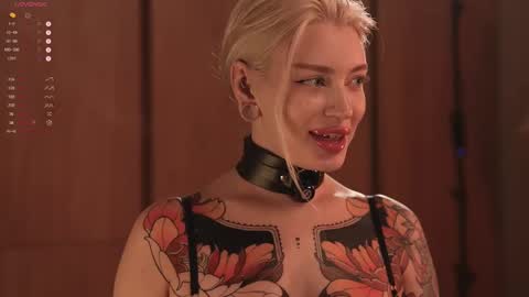 Snapshot of kinkylina_ chatting on March 8, 12:09 pm kinkylina_ online show from March 8, 12:09 pm