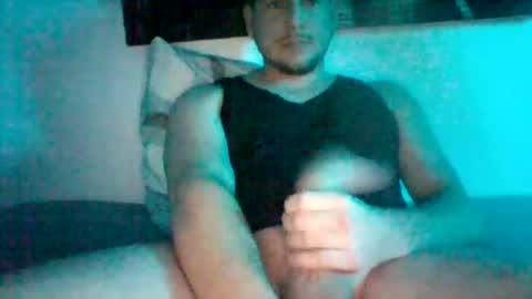 Snapshot of kinkylionboy chatting on December 1, 10:53 pm kinkylionboy online show from December 1, 10:53 pm