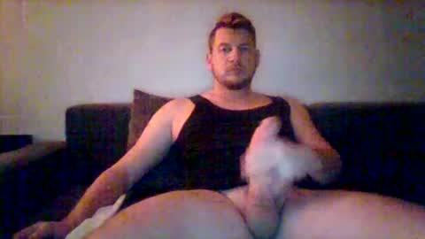 Snapshot of kinkylionboy chatting on December 31, 11:17 pm kinkylionboy online show from December 31, 11:17 pm