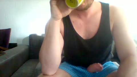 Snapshot of kinkylionboy chatting on February 27, 3:05 pm kinkylionboy online show from February 27, 3:05 pm