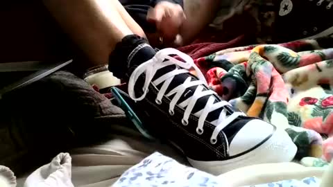 Snapshot of kinkysneakergirl chatting on December 5, 7:10 pm KinkySneakerGirl online show from December 5, 7:10 pm