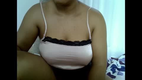 Snapshot of kinkyxxjuice chatting on November 4, 6:45 am kinkyxxjuice online show from November 4, 6:45 am