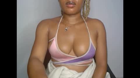 Snapshot of kinkyxxnasty chatting on November 5, 10:10 pm kinkyxxnasty online show from November 5, 10:10 pm