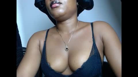 Snapshot of kinkyxxnasty chatting on November 18, 11:25 am kinkyxxnasty online show from November 18, 11:25 am