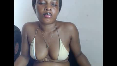 Snapshot of kinkyxxnasty chatting on December 1, 1:16 pm kinkyxxnasty online show from December 1, 1:16 pm