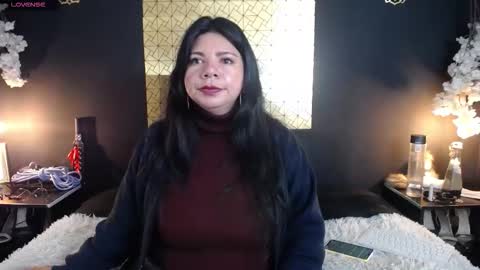 kinkyy_mom online show from December 1, 2:11 pm