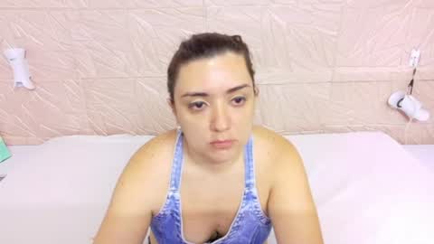 kinkyy_redhead online show from June 13, 11:41 am