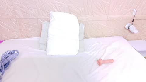 Snapshot of kinkyy_redhead chatting on June 27, 12:22 pm kinkyy_redhead online show from June 27, 12:22 pm