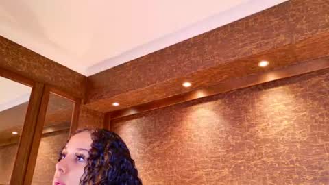  CALL ME KINSLEY  online show from July 28, 10:32 am
