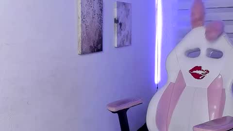 kir_ely online show from June 11, 12:32 am