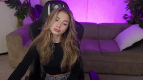 Sweet girls online show from September 19, 11:05 pm