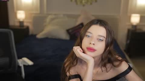 Snapshot of kira0541 chatting on August 2, 10:35 am Sweet girls online show from August 2, 10:35 am