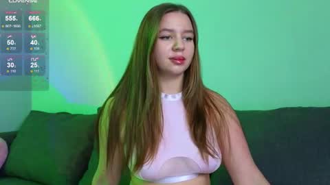 Kira Briis online show from July 8, 7:07 pm