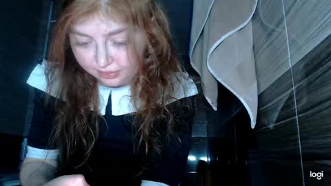 Snapshot of kira_foxy_ chatting on March 20, 10:42 am Kira online show from March 20, 10:42 am