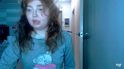 Snapshot of kira_foxy_ chatting on April 15, 10:00 am Kira online show from April 15, 10:00 am