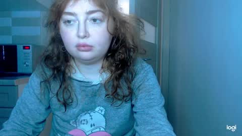 Snapshot of kira_foxy_ chatting on April 23, 9:30 am Kira online show from April 23, 9:30 am