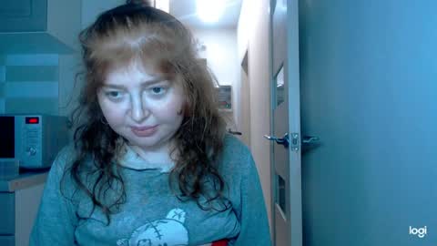 Snapshot of kira_foxy_ chatting on April 23, 12:29 pm Kira online show from April 23, 12:29 pm