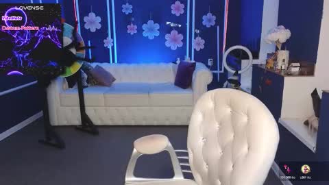 Kira Kennet online show from October 27, 9:46 am