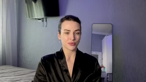 Kira love1 online show from May 18, 12:22 pm