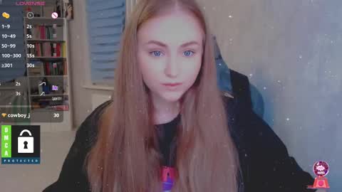 Snapshot of kira_love_sleep chatting on December 3, 4:28 pm you know thumb up me please its important online show from December 3, 4:28 pm