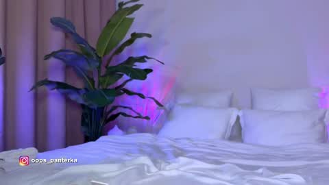 Kira and friends online show from May 27, 4:04 pm