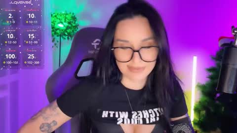 Snapshot of kira_sapphire chatting on December 19, 2:18 am Kira online show from December 19, 2:18 am