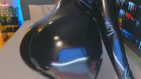 Kira online show from October 11, 8:18 pm