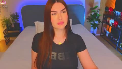 Snapshot of kira_sexxx chatting on July 16, 9:21 pm Kira online show from July 16, 9:21 pm