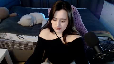 Snapshot of kira_yammy chatting on February 9, 5:08 am Kira follow me online show from February 9, 5:08 am