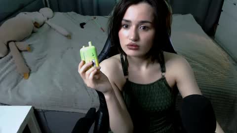 Kira  follow me  online show from May 27, 10:51 pm