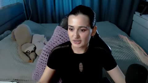 Kira  follow me  online show from July 16, 10:49 pm