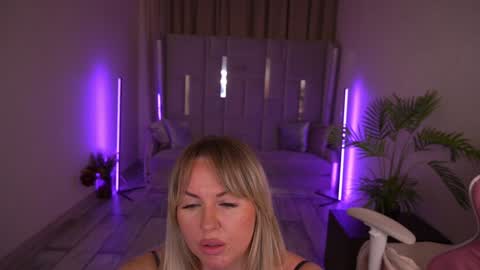 Kira online show from February 5, 10:12 pm