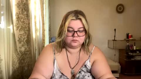 Just Kira online show from March 9, 1:48 pm